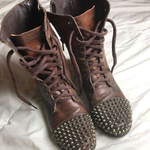 Steve Madden Brown Studded Tarnney Boots